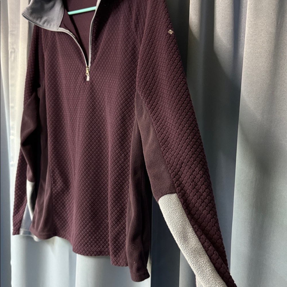 Columbia Blue and Purple Fleece Pullover - Picture 4 of 5